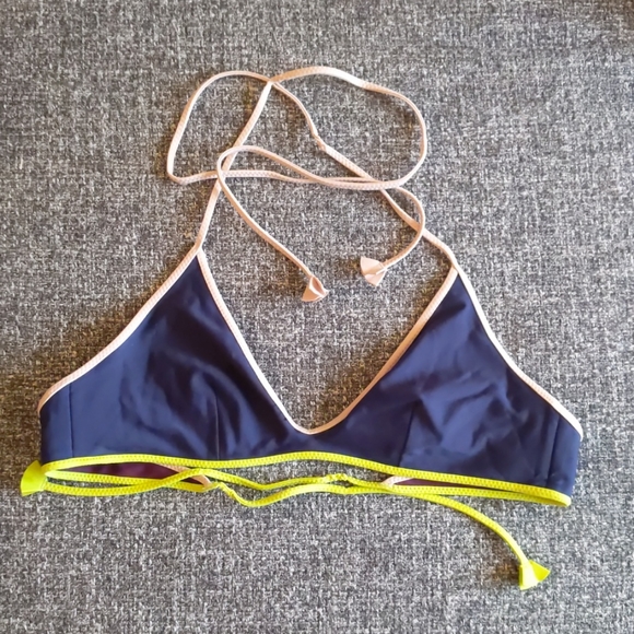 Lululemon swim top